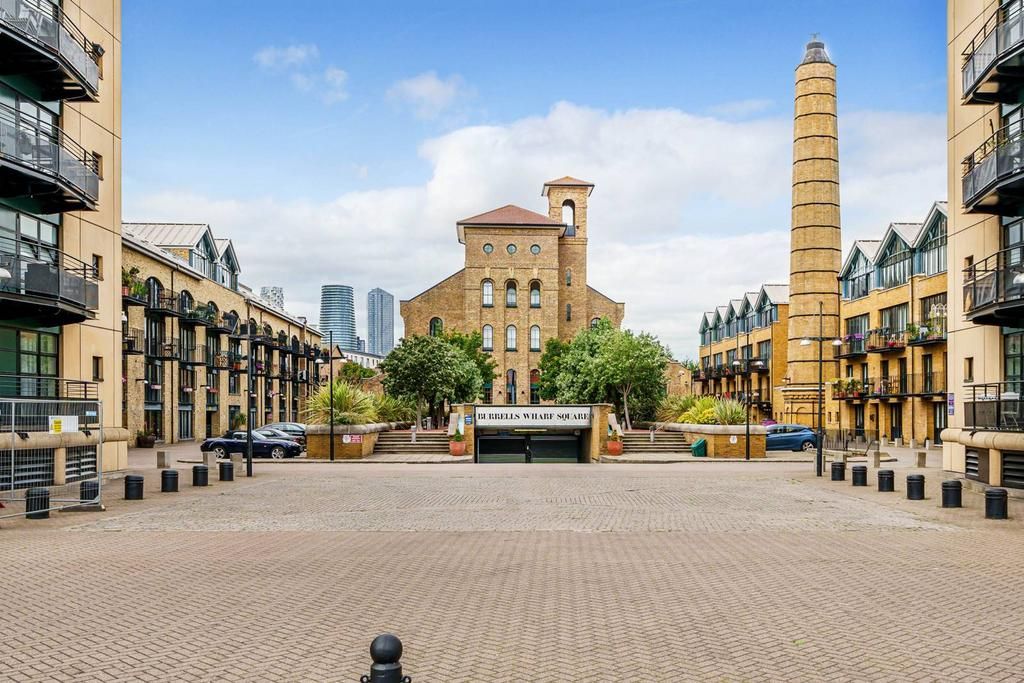 Property photo 1 of 2