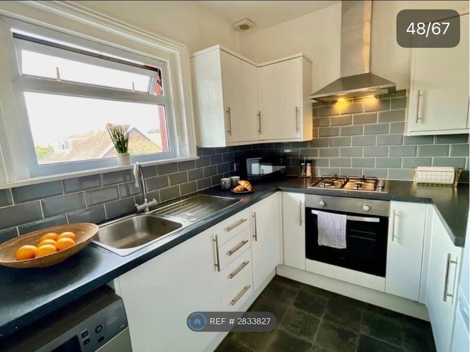 Property photo 3 of 14