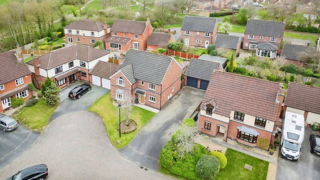 Property photo 1 of 53