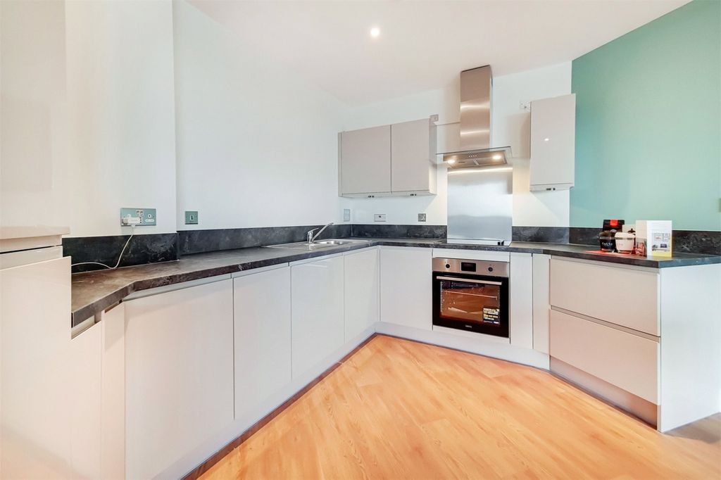 Property photo 3 of 16 Picture No. 01