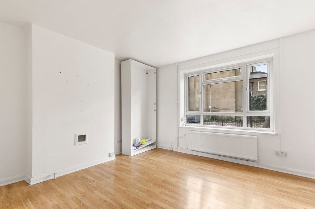 Property photo 3 of 9