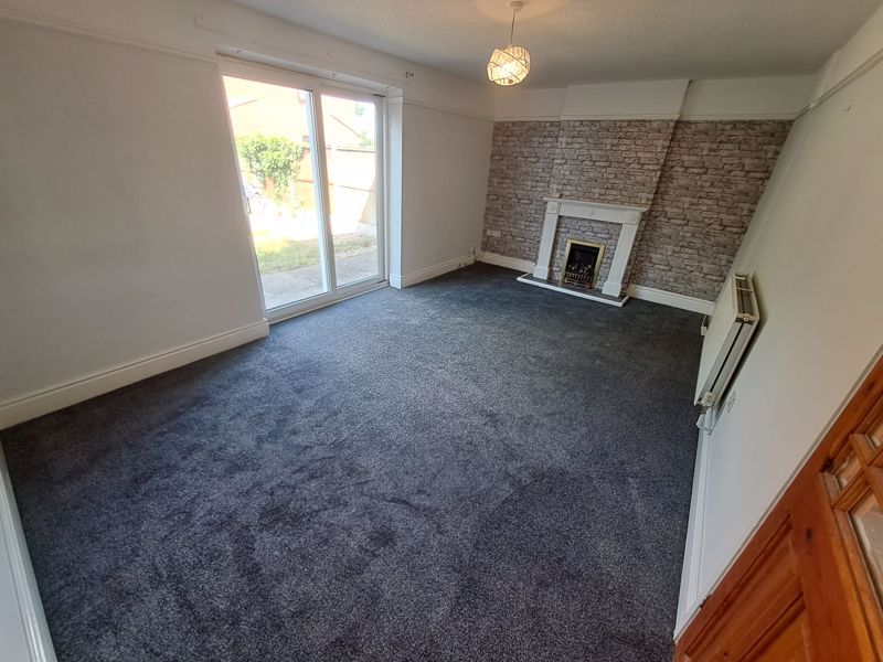 Property photo 3 of 8 Photo 10
