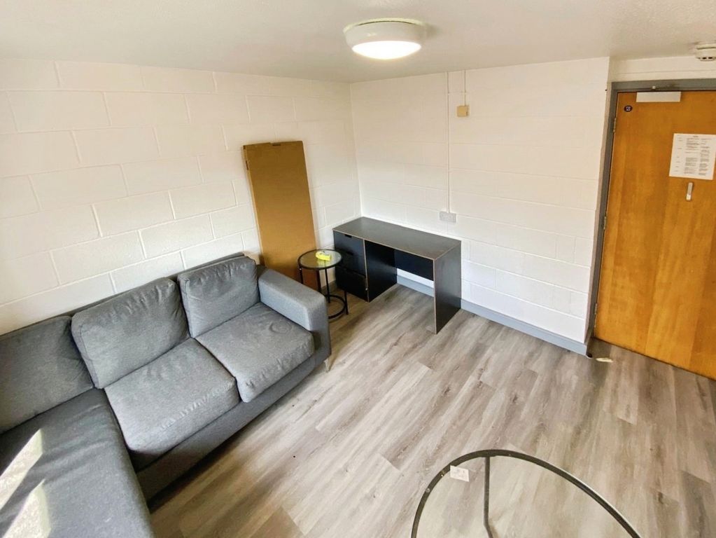 Property photo 2 of 14 Pbox-Img.Jpg
