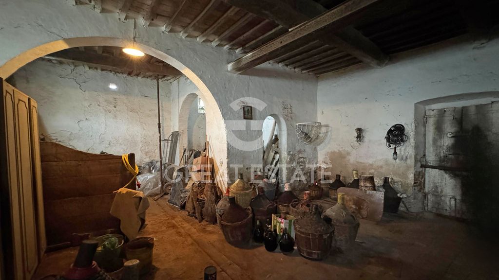 Property photo 2 of 23 Interiors