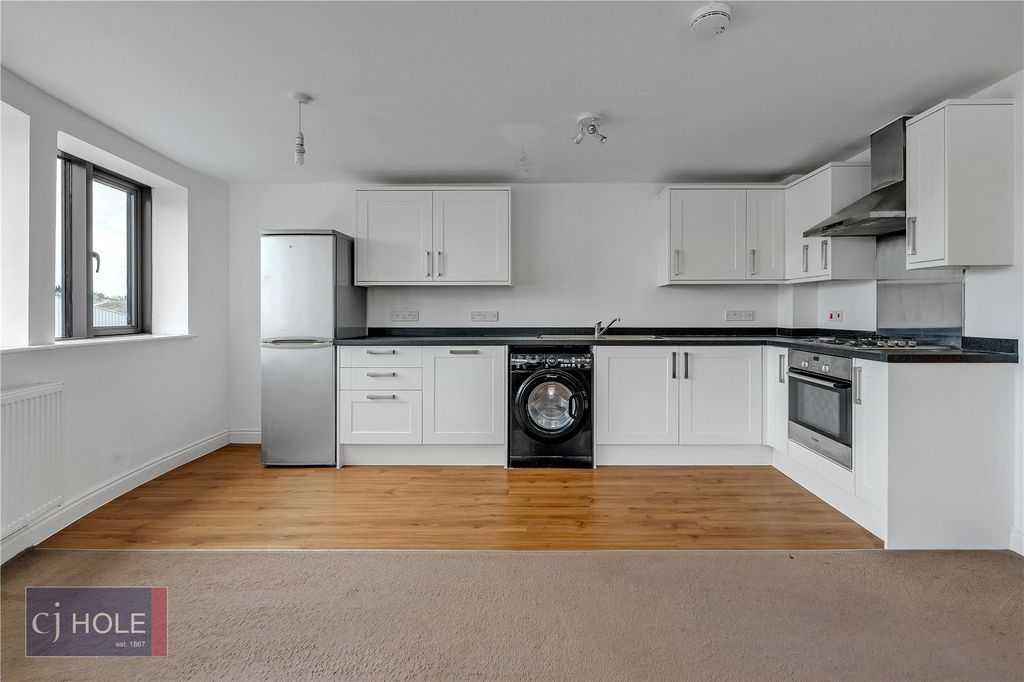 Property photo 2 of 10 Picture No. 06