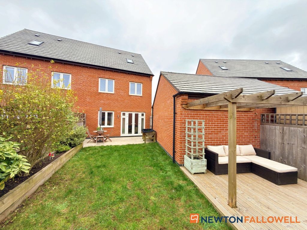 Property photo 3 of 22