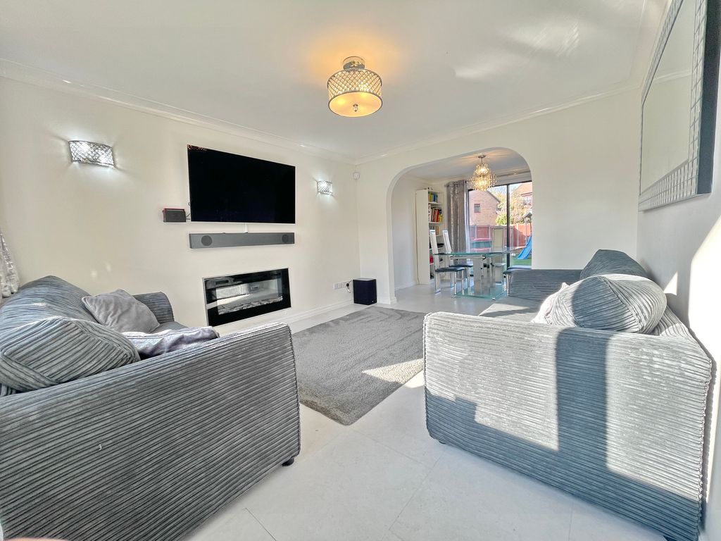 Property photo 2 of 38