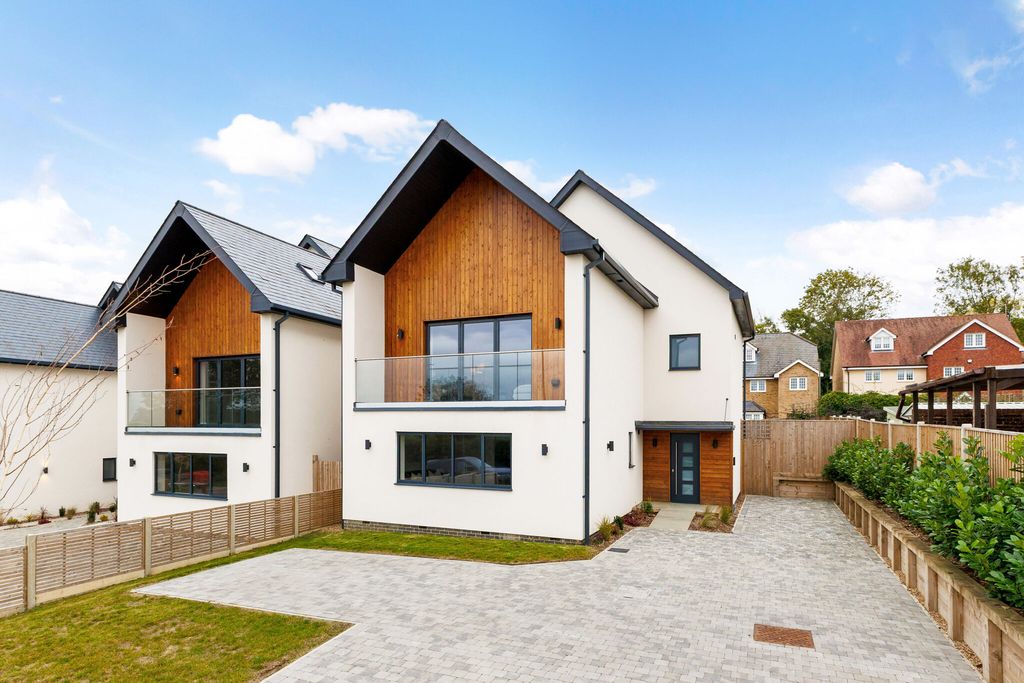 Property photo 1 of 13