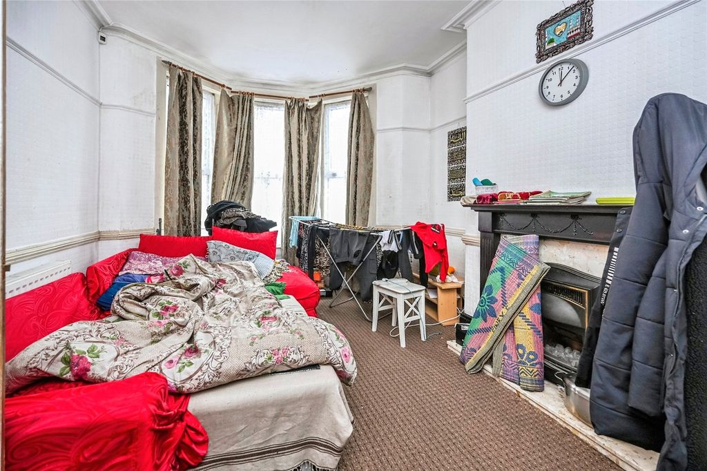 Property photo 2 of 11 Picture No. 17
