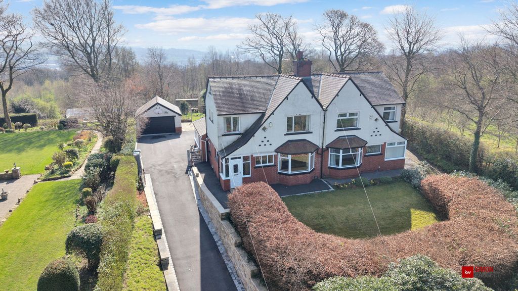 Property photo 1 of 40