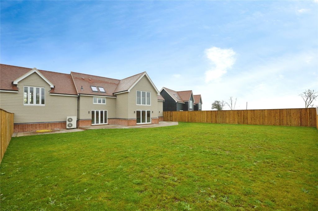 Property photo 3 of 30 Picture No. 01