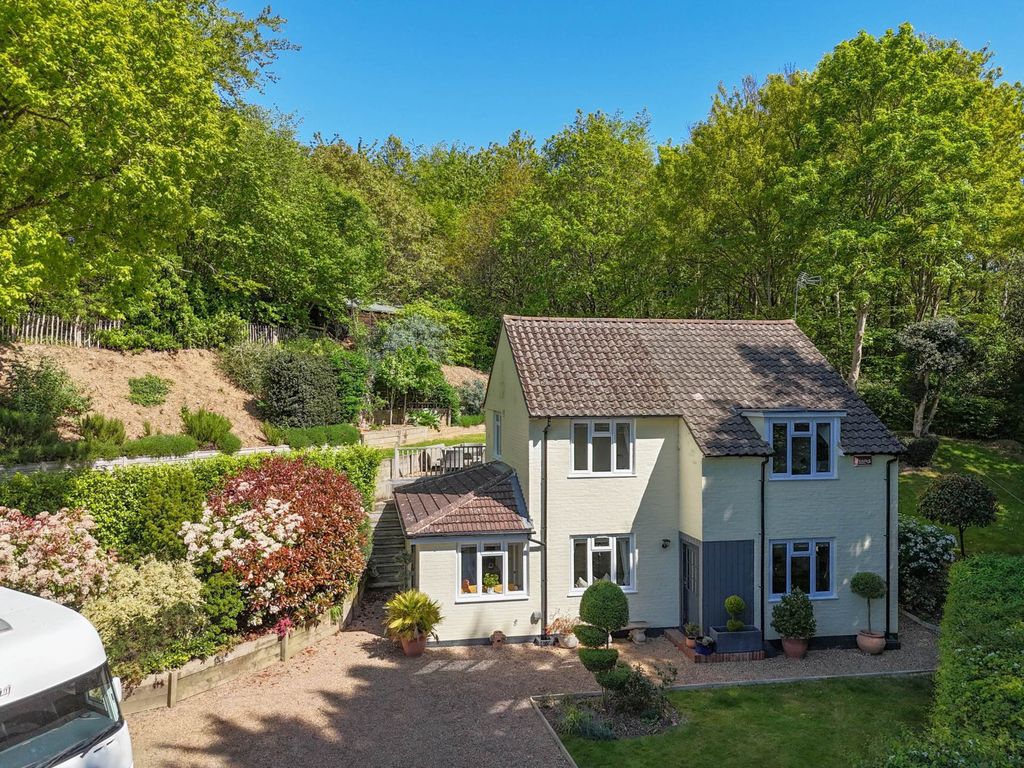 Property photo 1 of 16