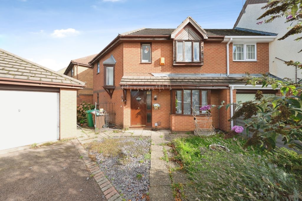 Property photo 3 of 22 Pbox-Img.Jpg