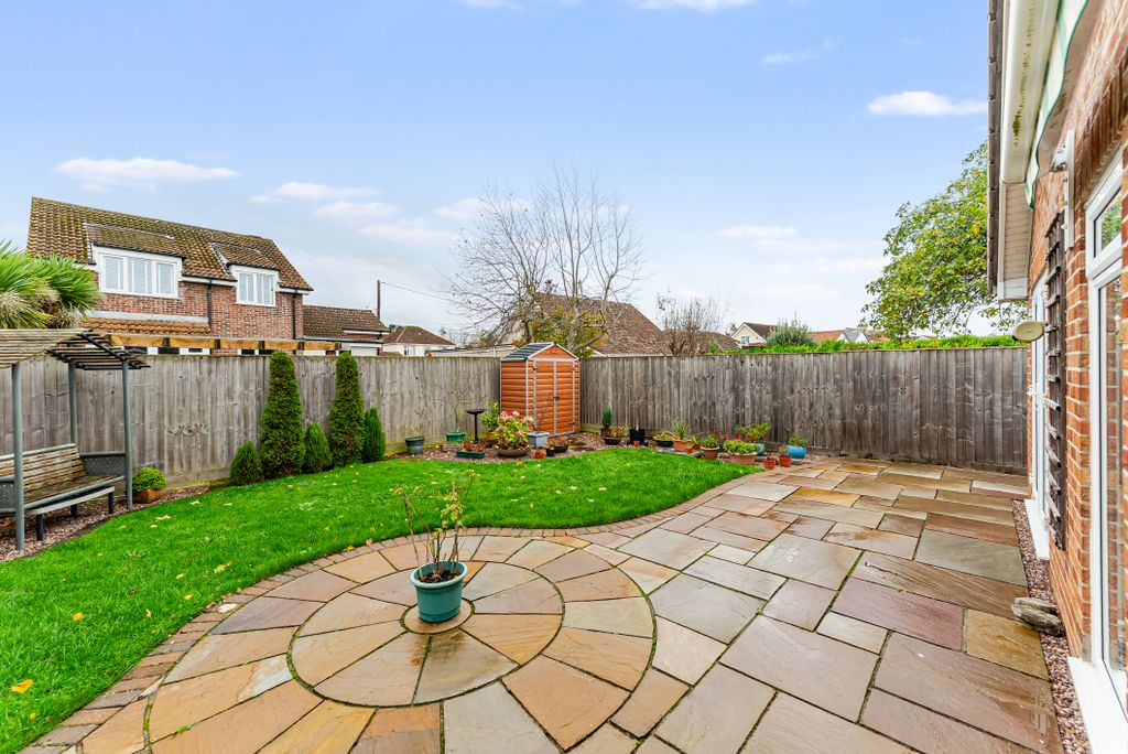 Property photo 2 of 17 Gallery