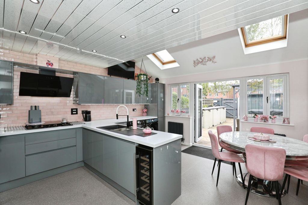 Property photo 2 of 29 Kitchen-Diner