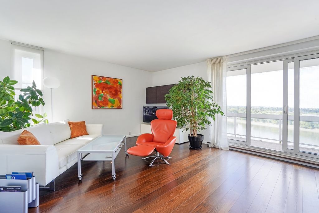 Property photo 1 of 24 Flat 83, Rosebank...