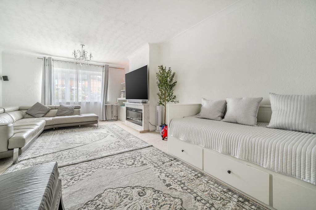 Property photo 2 of 16 Reception Room