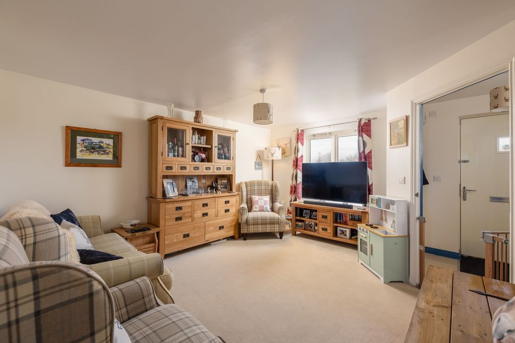 Property photo 3 of 17 Photo 3