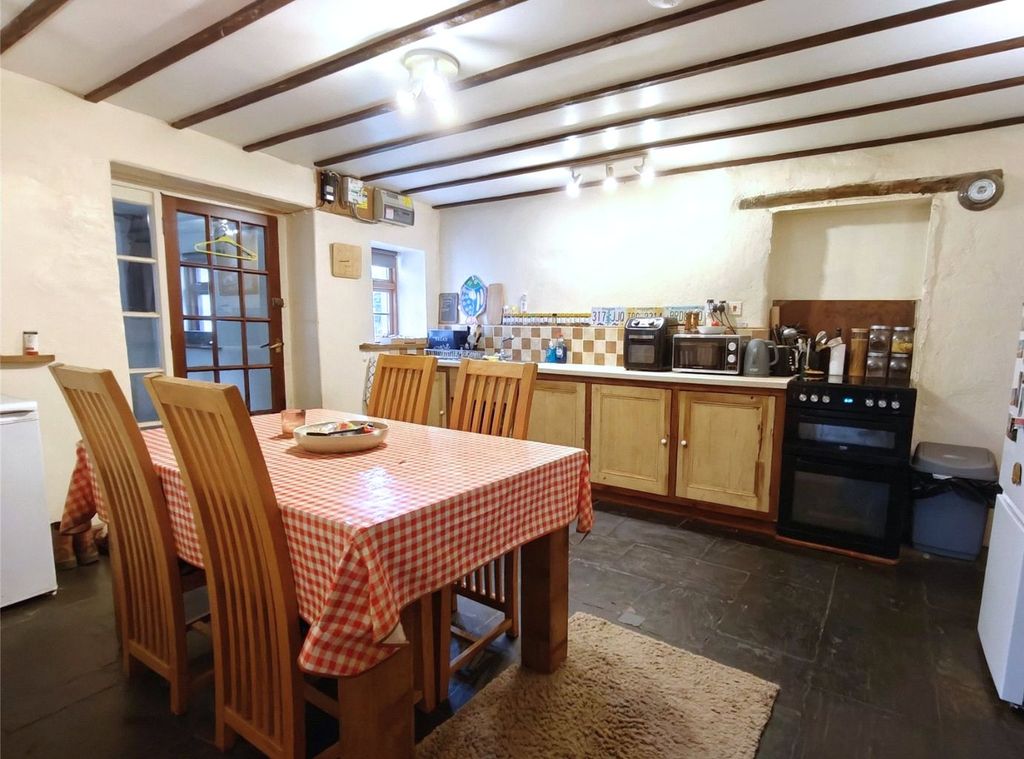 Property photo 3 of 16 Kitchen Diner