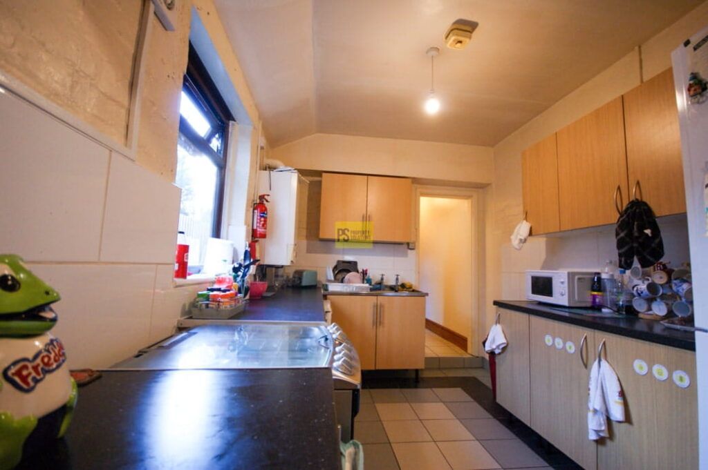 Property photo 2 of 5
