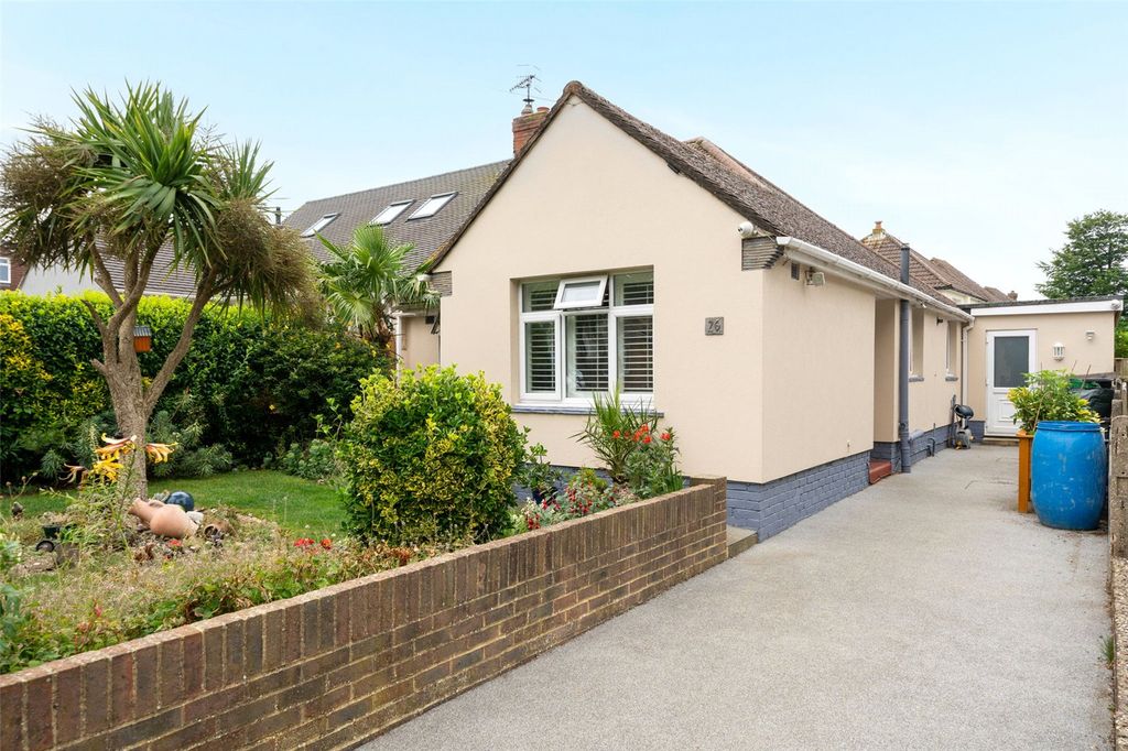 Property photo 1 of 29 Picture No. 02