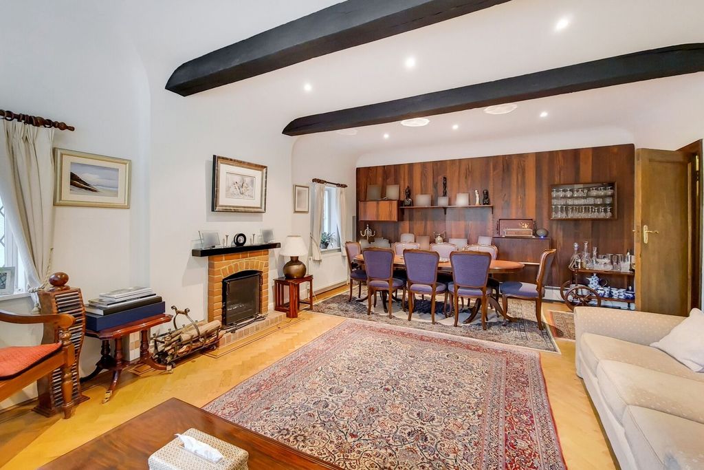 Property photo 1 of 14