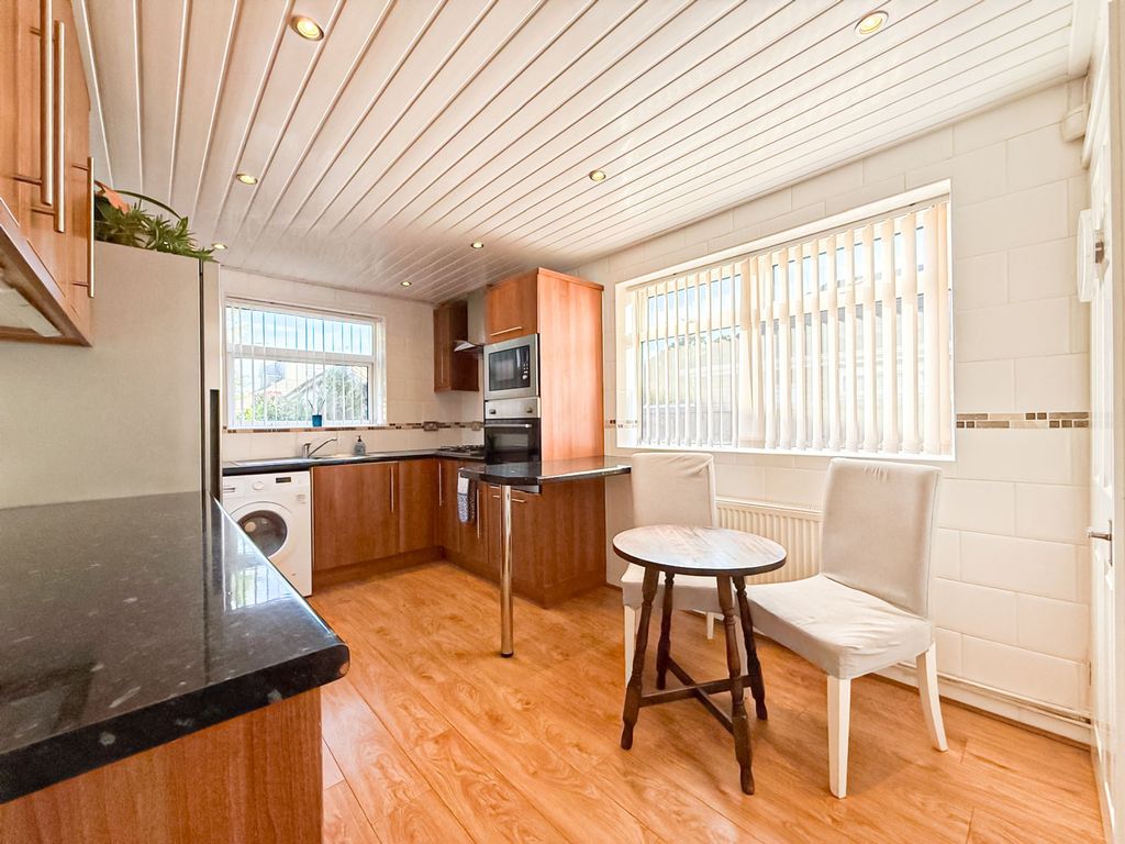 Property photo 2 of 22 Photo 13