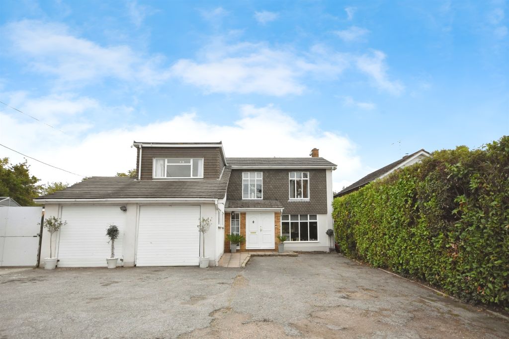 Property photo 2 of 28