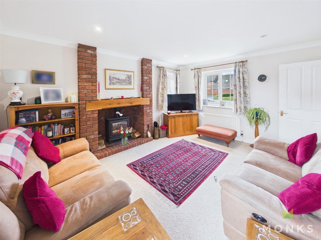 Property photo 3 of 19 Cam01348G0-Pr0786-Still003.Jpg