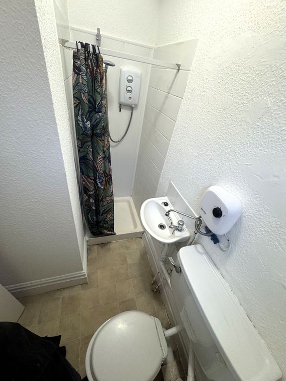 Property photo 3 of 3