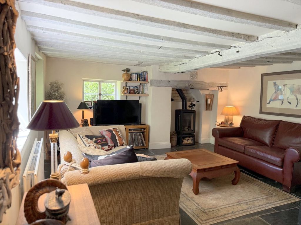 Property photo 2 of 19