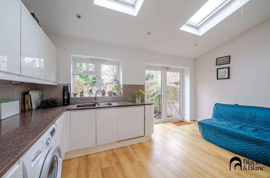 Property photo 3 of 21 Kitchen/ Diner