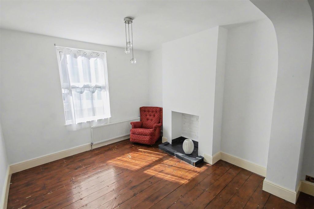 Property photo 2 of 10 Img_0295.Jpg