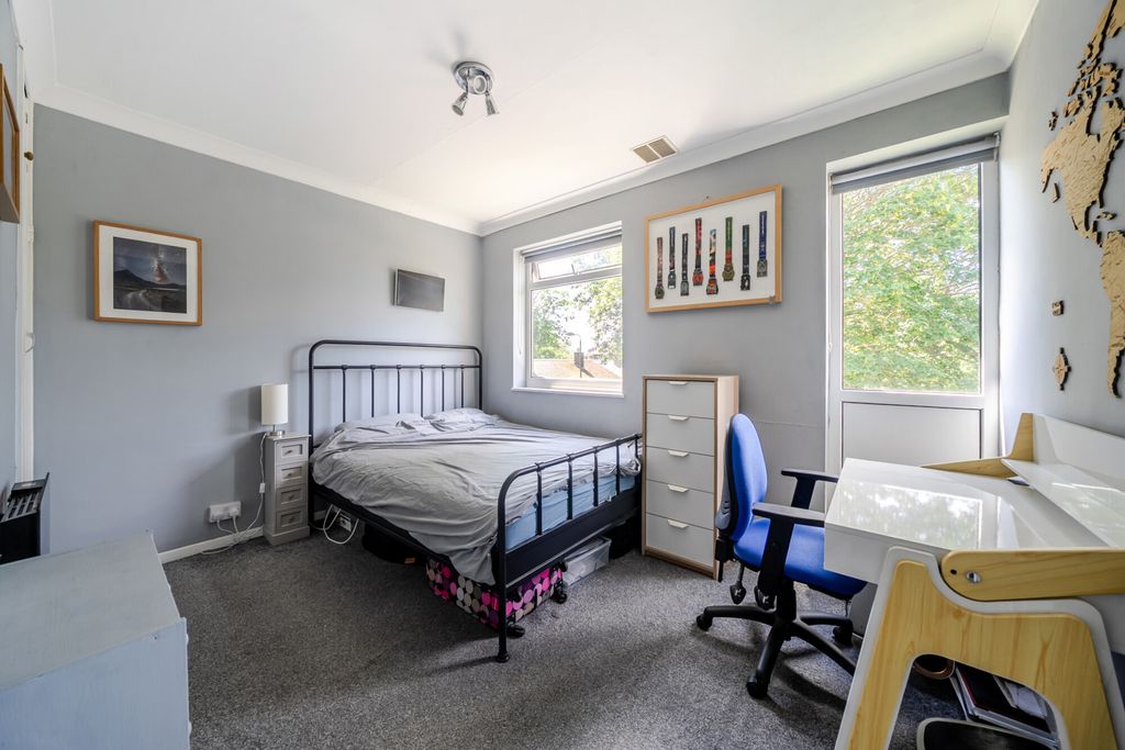 Property photo 3 of 15 1485019-5-6A4249B...