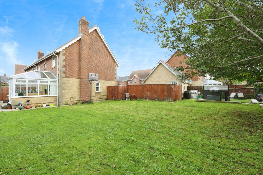 Property photo 2 of 25 Photo