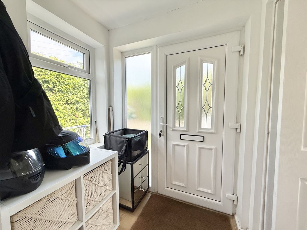 Property photo 2 of 17 Img_3972