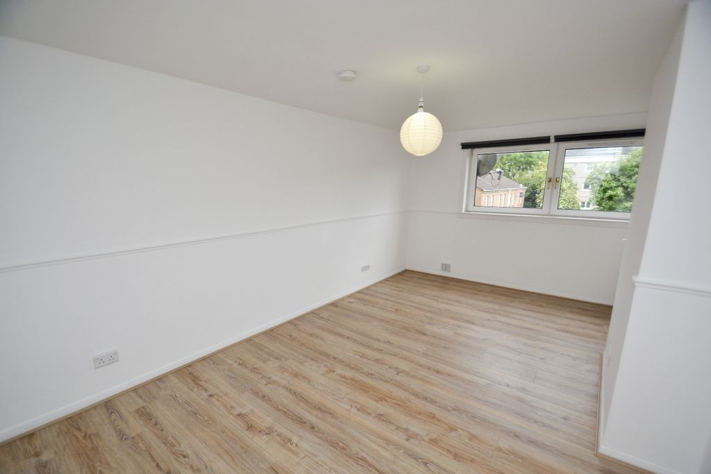Property photo 2 of 22 5076823