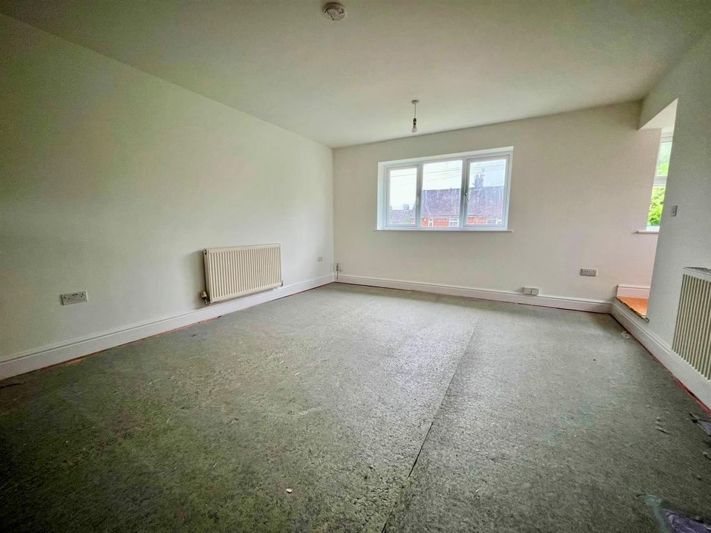 Property photo 2 of 7 7Cffb9d6-2d1c-494d-A78B-425De64E7738.Jpg