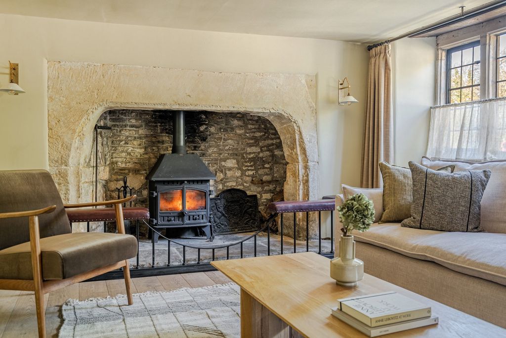 Property photo 3 of 22