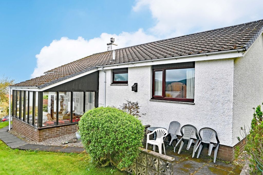 Property photo 3 of 27 5545604