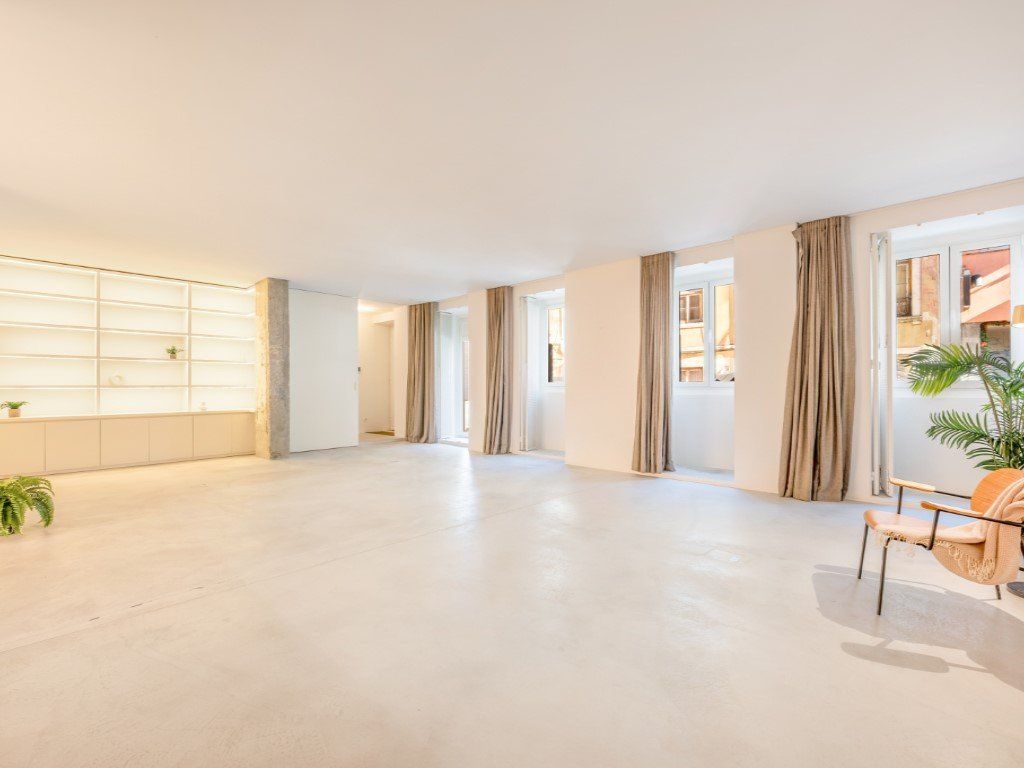 Property photo 1 of 27 Exclusive Apartment Three-Bedroom Plus One, In Principe Real, Lisboa