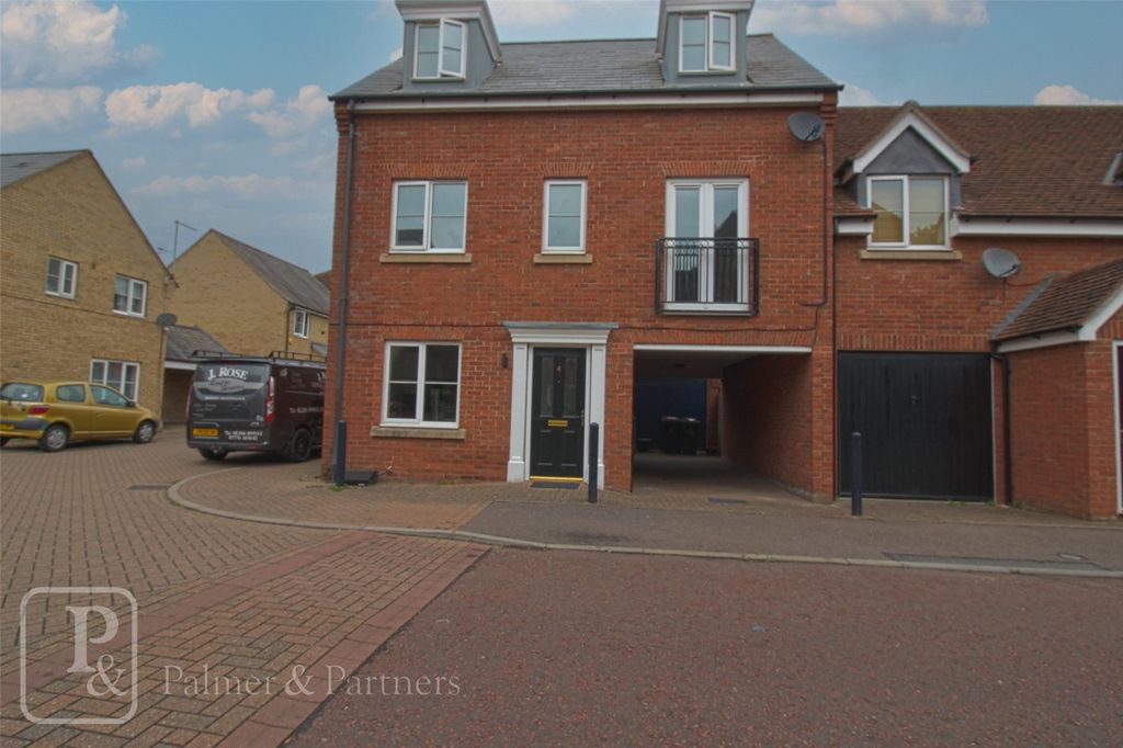 Property photo 1 of 9 External
