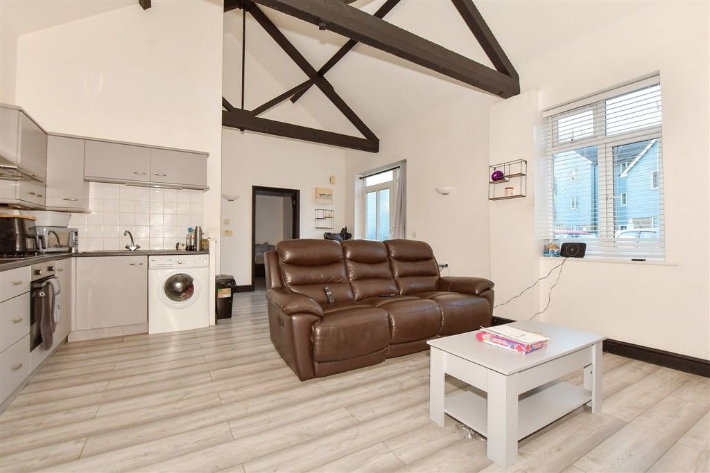 Property photo 1 of 16 Lounge/Kitchen/Diner