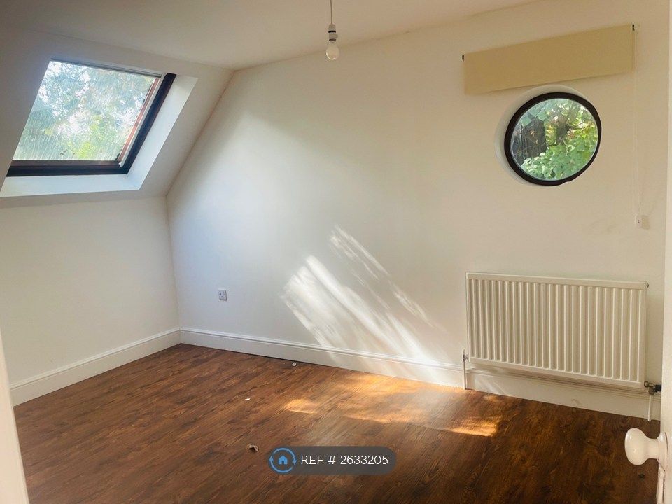 Property photo 3 of 4