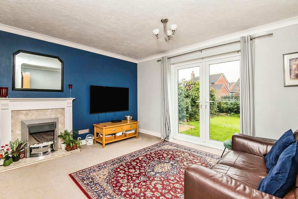 Property photo 2 of 13