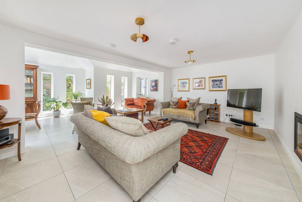 Additional image 4 of 4 bed detached house for saleRoke, Wallingford OX10