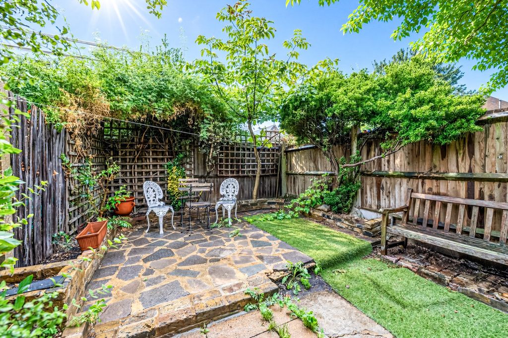 Property photo 1 of 26 2824932