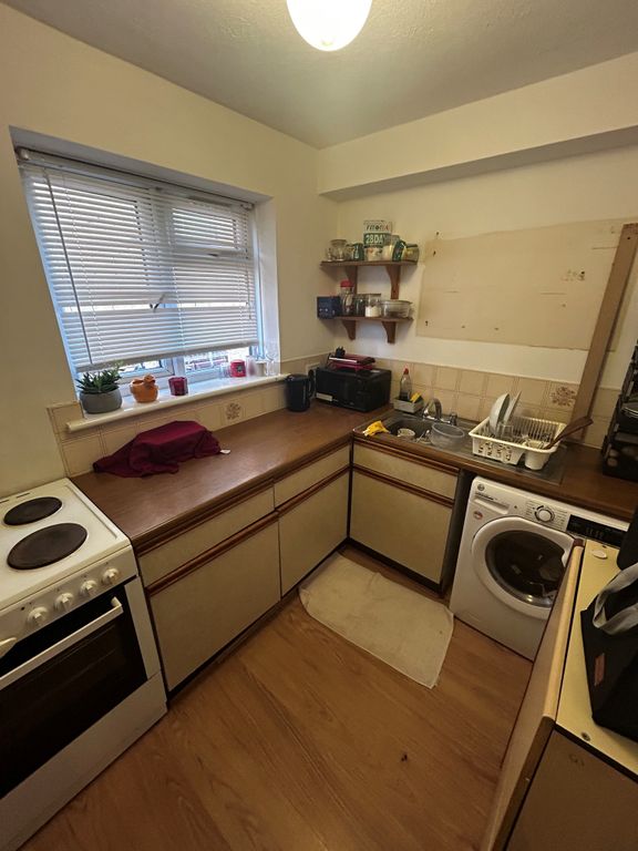 Property photo 2 of 5