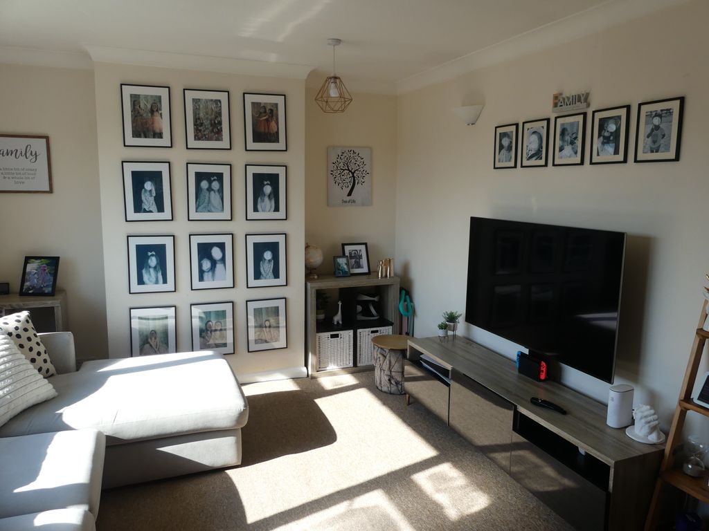 Property photo 2 of 6