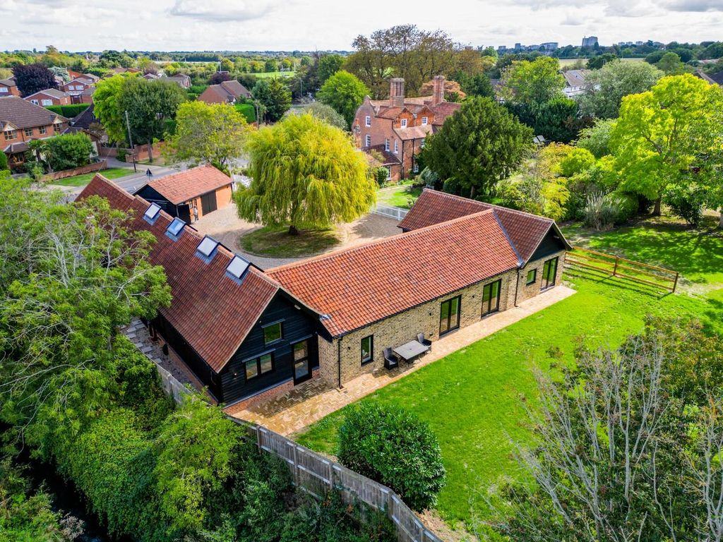 Property photo 1 of 51 Wren Barn